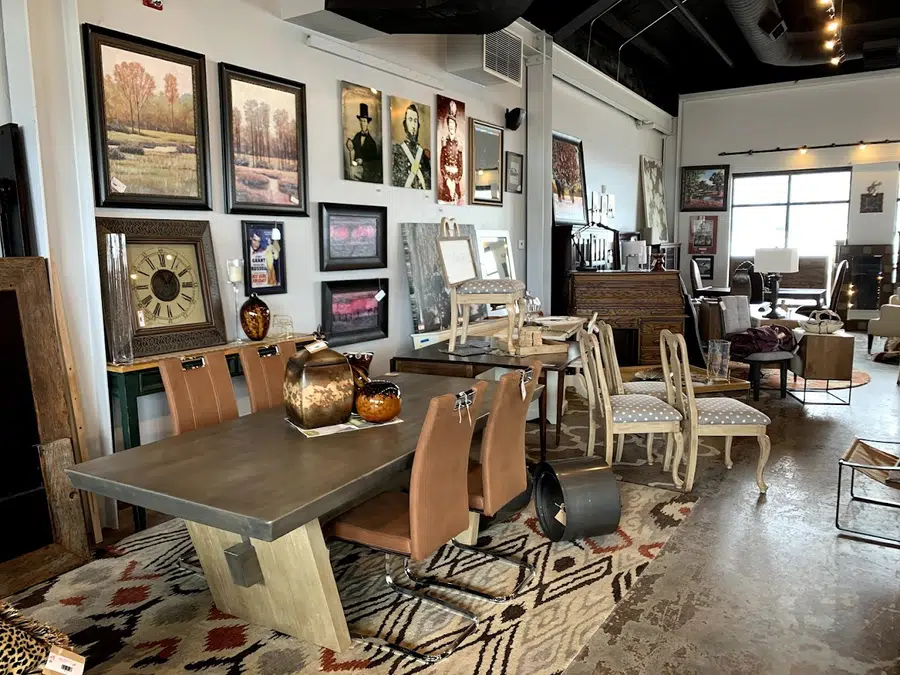 Pebbles & Twigs Furniture Consignment